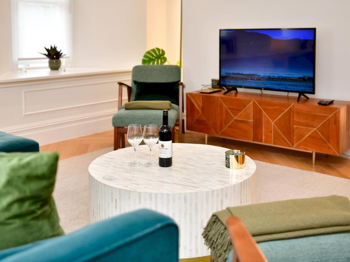 Pass The Keys Beautiful 2 Bed Apartment With Parking In The Bay Cardiff Kültér fotó