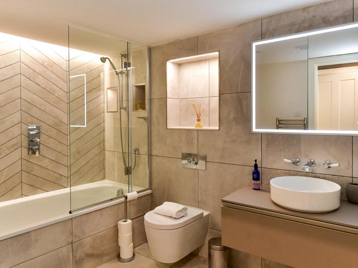 Pass The Keys Beautiful 2 Bed Apartment With Parking In The Bay Cardiff Kültér fotó