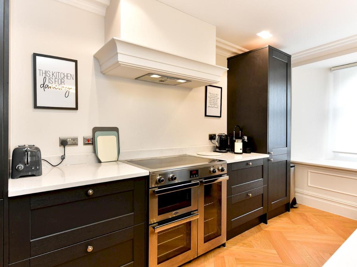 Pass The Keys Beautiful 2 Bed Apartment With Parking In The Bay Cardiff Kültér fotó